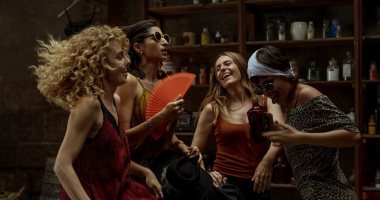 نجمات La Casa De Papel فى كواليس تصوير الموسم الرابع..