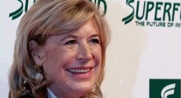 النجمة البريطانية ماريان فايثفول تنتصر على كورونا