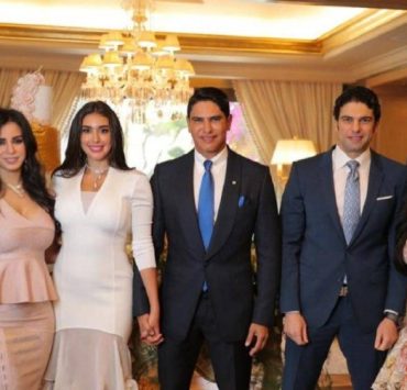 فستان ياسمين صبري في عقد قرانها يثير الجدل