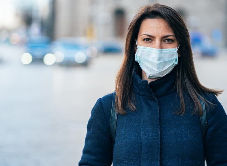 شانيل تواجه كورونا