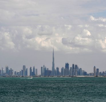 مارثون دبي الدولي الأول من نوعه :من المنزل