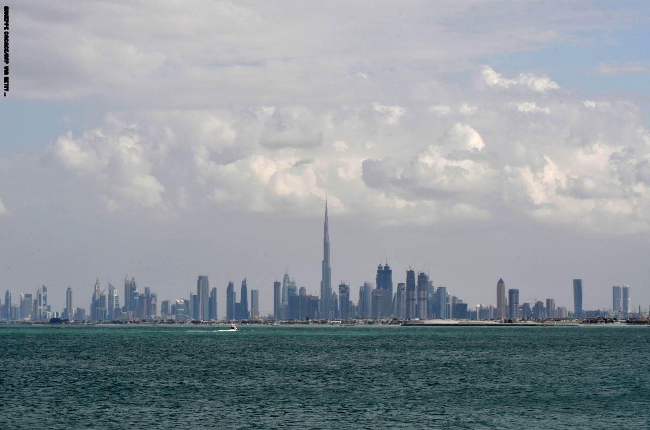 مارثون دبي الدولي الأول من نوعه :من المنزل