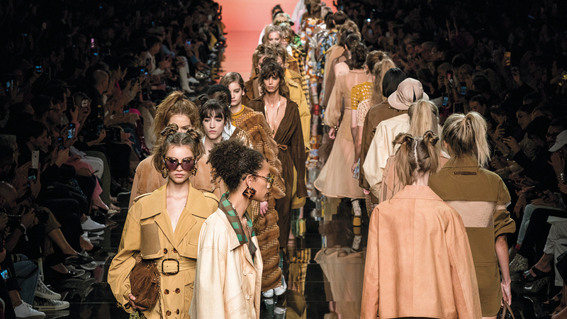 كورونا يأجل أسبوع الموضة في روما إلى سبتمبر المقبل