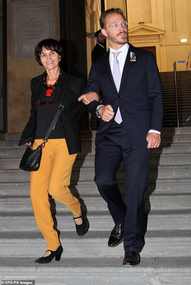 وفاة الأميرة الإسبانية ماريا تيريزا بفيروس كورونا