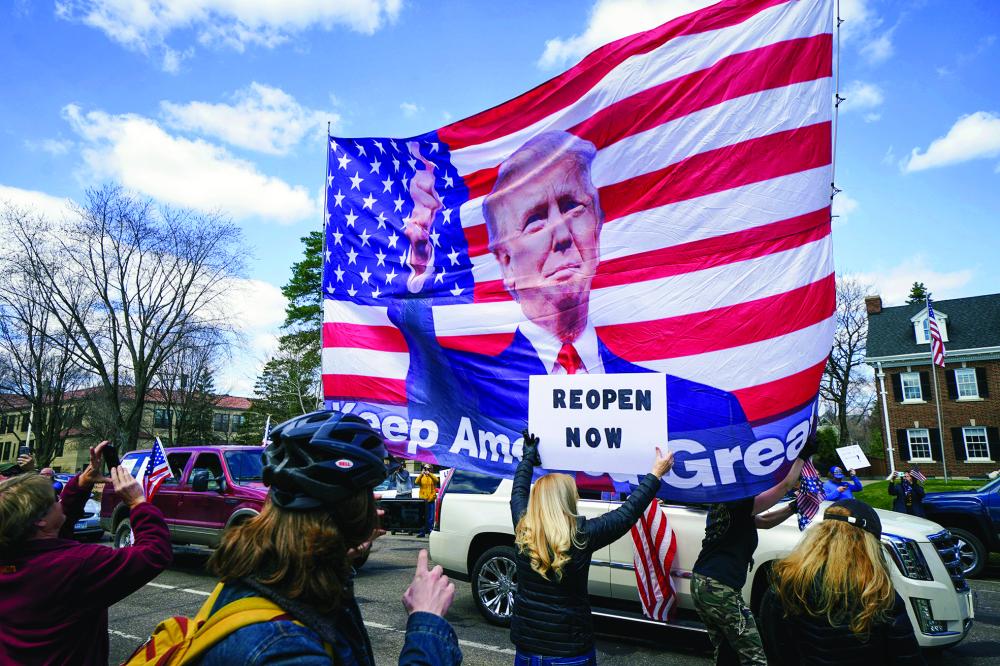 تحت ضغط الصناعيين والفقراء في العالم :الإغلاق يتصدّع