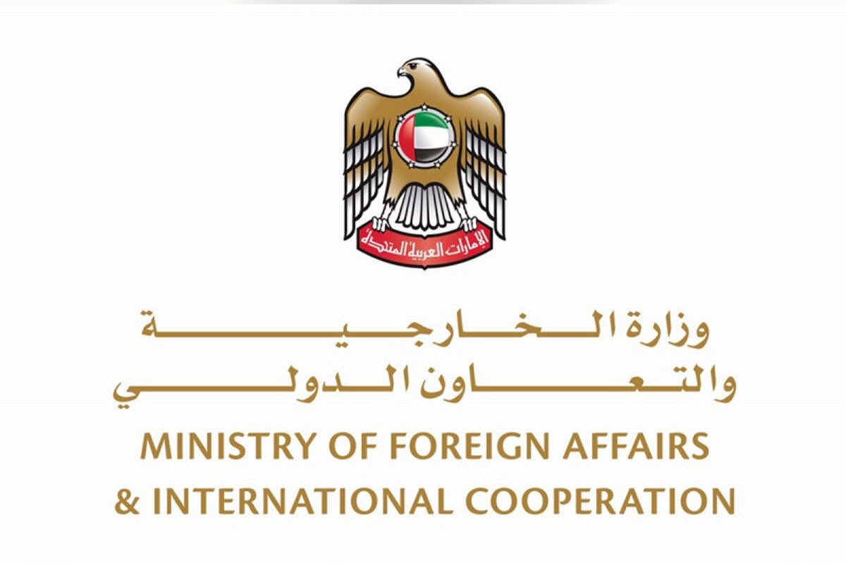 "الخارجية الإماراتية" تدعم الفنانين التشكيلين المحليين بشراء إبداعاتهم