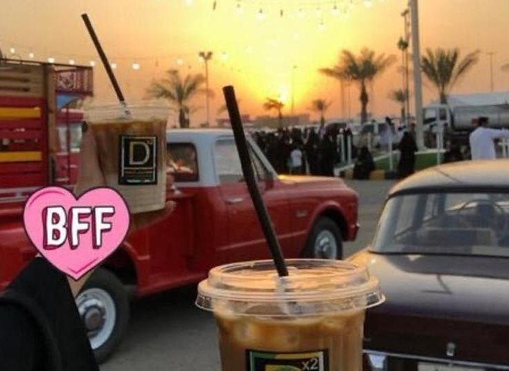 (مرزوقة و أبوقحط) مسابقة أشعلت تويتر والمشاهير دخلوها