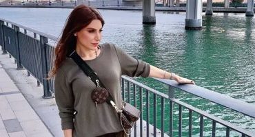 وائل كافورى ويارا يهنئان الجمهور بالعيد