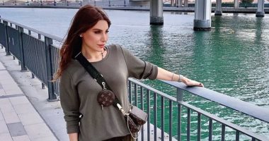 وائل كافورى ويارا يهنئان الجمهور بالعيد