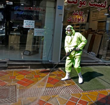 رش الشوارع بالمطهرات لا يقضي على كورونا