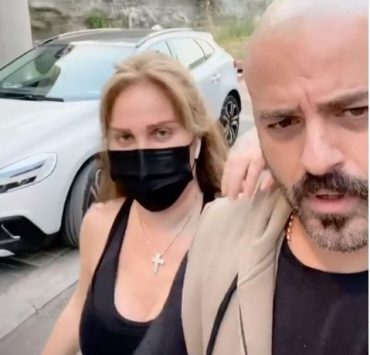 يوسف الخال و نيكول سابا فى أول ظهور خارج المنزل منذ العزل الصحى.