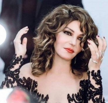 بالفيديو : الديفا سميرة سعيد وهي طفلة