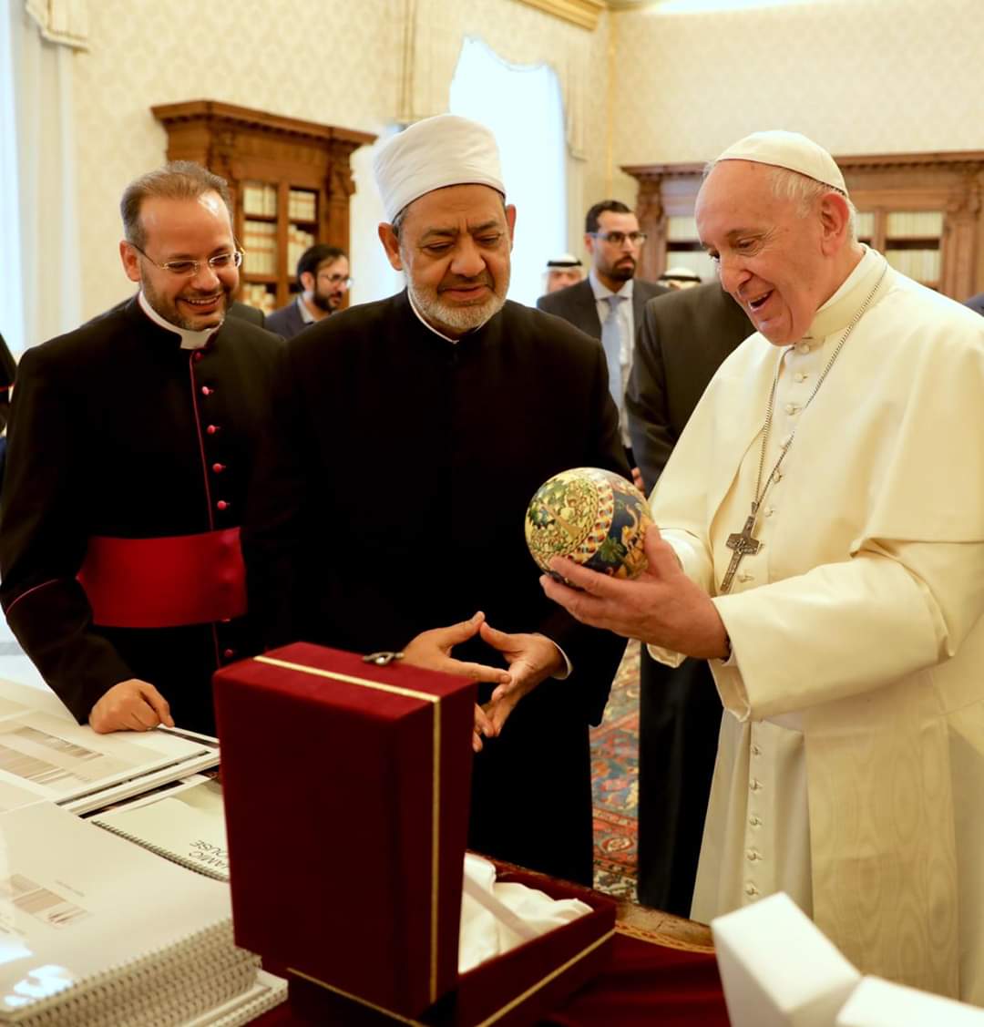 الصلاة من أجل الإنسانية