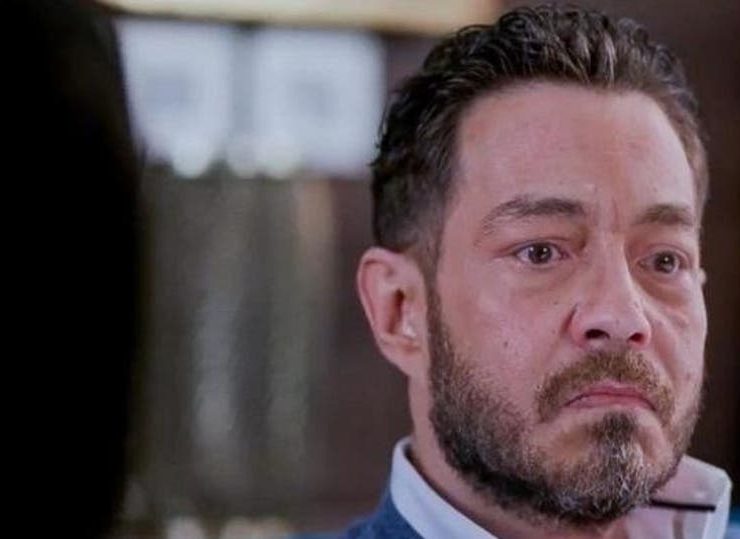 بالفيديو: الإحتفالات بالمقاهي بضرب أحمد زاهر في مسلسل البرنس
