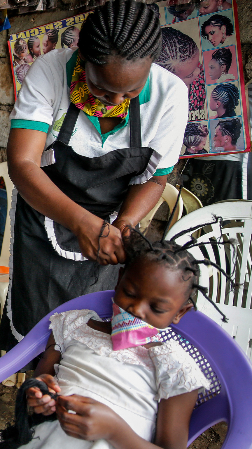 نصف دولار قيمة تسريحة شعر "كورونا"