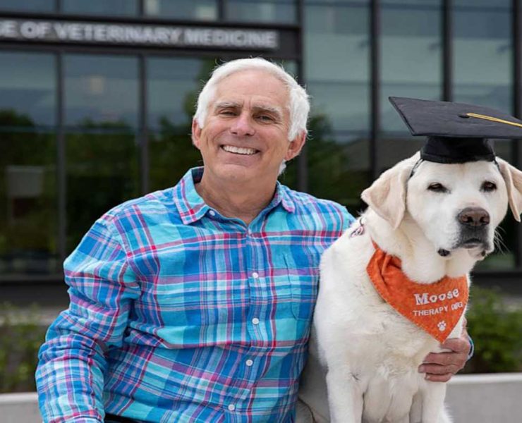 في سابقة تحدث للمرة الاولى كلب يحصّل على دكتوراه في الطبّ