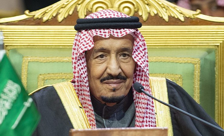 الملك سلمان يوافق على إقامة صلاة العيد في الحرمين الشريفين