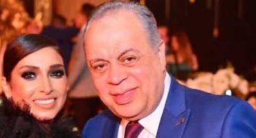 أشرف زكي: زوجتي روجينا شملتنى برعايتها ولن أجد كلام يوفى حقها
