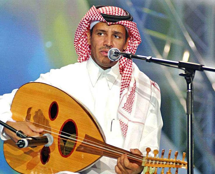 خالد عبد الرحمن يتعافى من وعكته الصحية ويغادر المستشفى