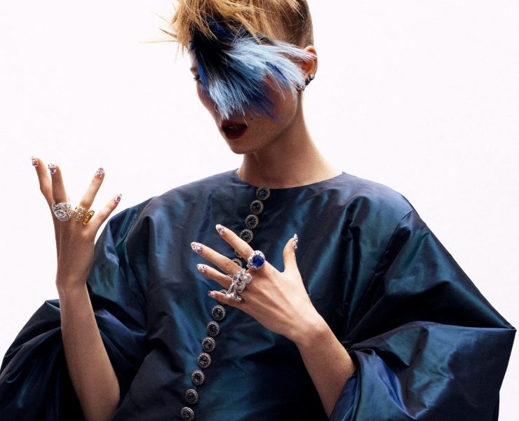 "شانيل" تجمع بين حياة الترف وعصر "البنوك" افتراضياً