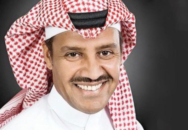ظهور الفنان السعودي خالد عبد الرحمن، للمرة الأولى عقب مغادرته المستشفى.