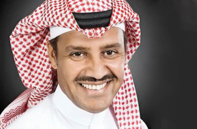 ظهور الفنان السعودي خالد عبد الرحمن، للمرة الأولى عقب مغادرته المستشفى.