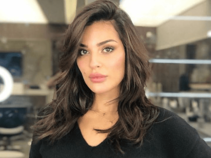 نادين نسيب تحتفي باليوم العالمي لكلمة أحبك