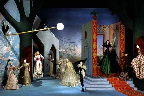 عرض أزياء Dior بالدمى فى أسبوع باريس هوت كوتيور..