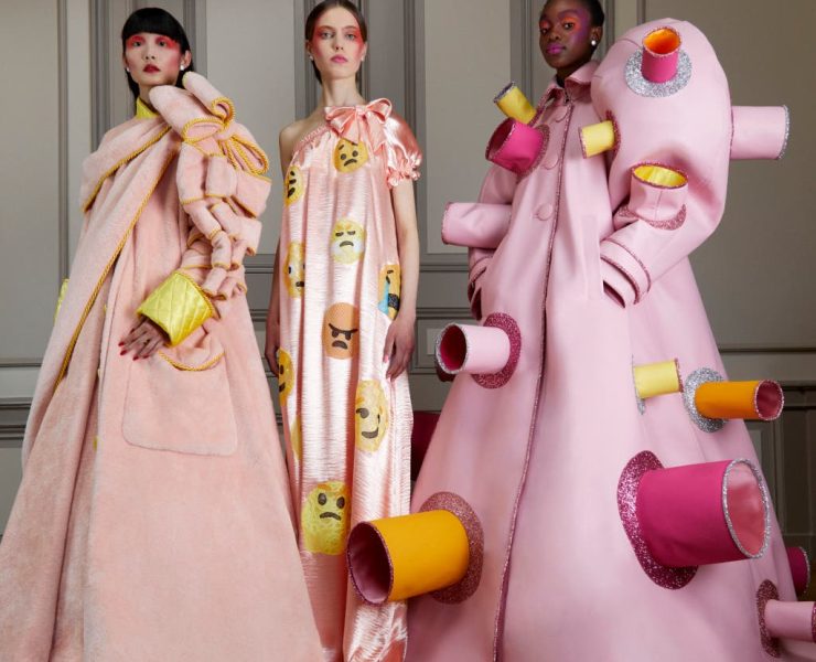 عروض باريس تحمل رسالة مؤثرة في زمن كورونا