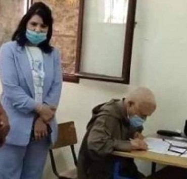 مغربي في الـ79 عاما يجتاز امتحان الثانوية رغم تحديات كورونا