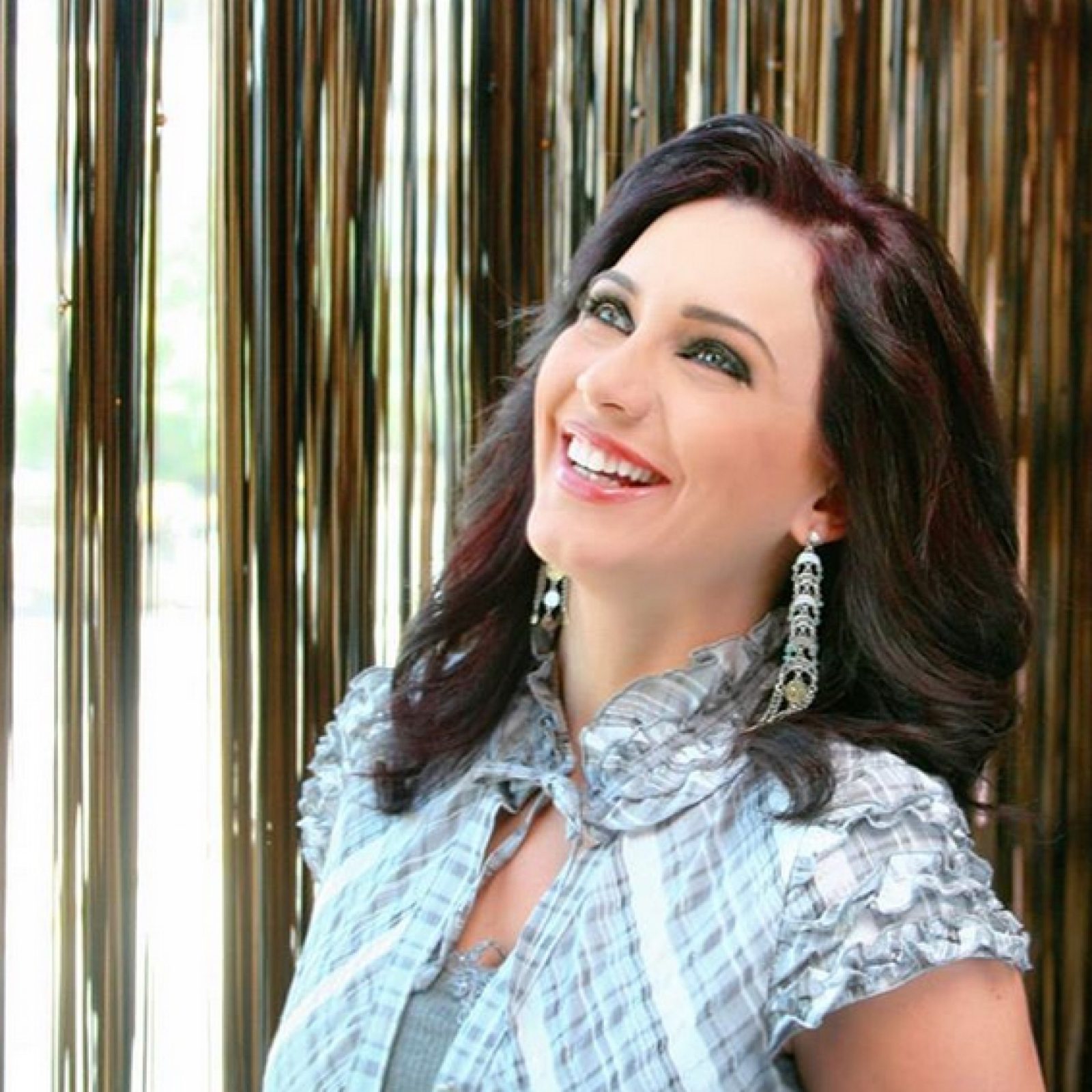 سلاف فواخرجي : لست نادمة على ملصق "شارع شيكاغو"