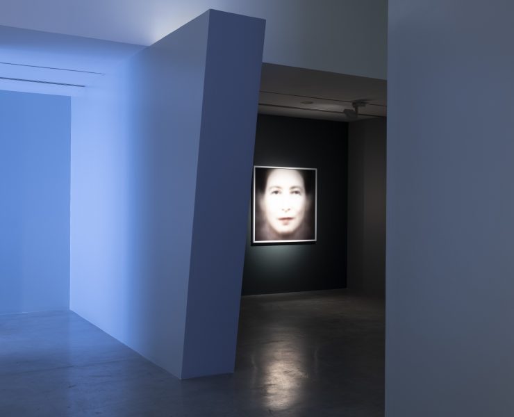 معرض "الفن في زمن القلق" ينطلق في الشارقة