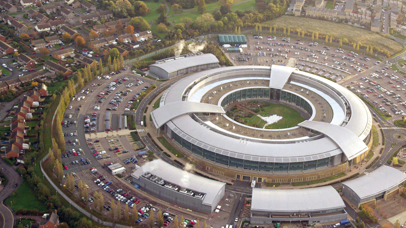 معرض "الفن في زمن القلق" ينطلق في الشارقة