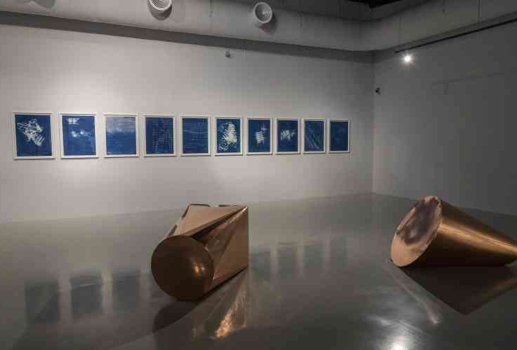 «ترتيب الأحجية».. حوار بصري ينبض بالجمال