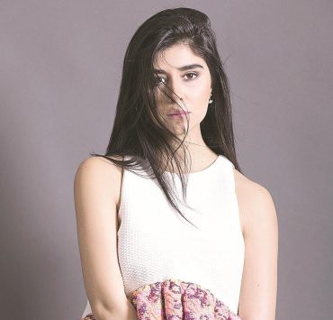 زينة مكي تتلقى عرض زواج من نبيل خوري في "الجيم"