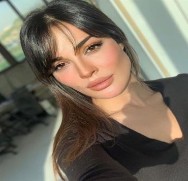 نادين نسيب نجيم تنشر صورة من سرير المستشفى