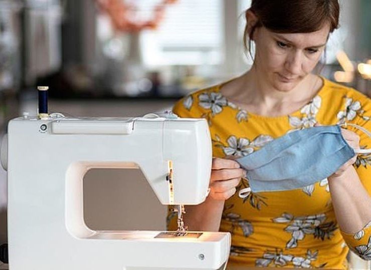 الكمامات المصنوعة يدوياً تكفي لمنع 99.9% من قطرات كورونا