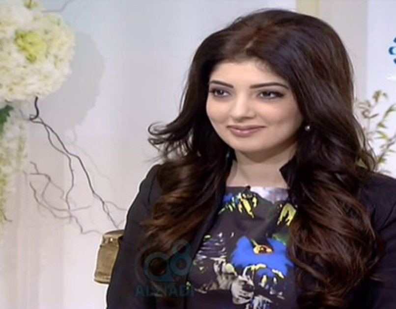 الكويتية سارة الكندري تعلن اعتزالها السوشيال ميديا