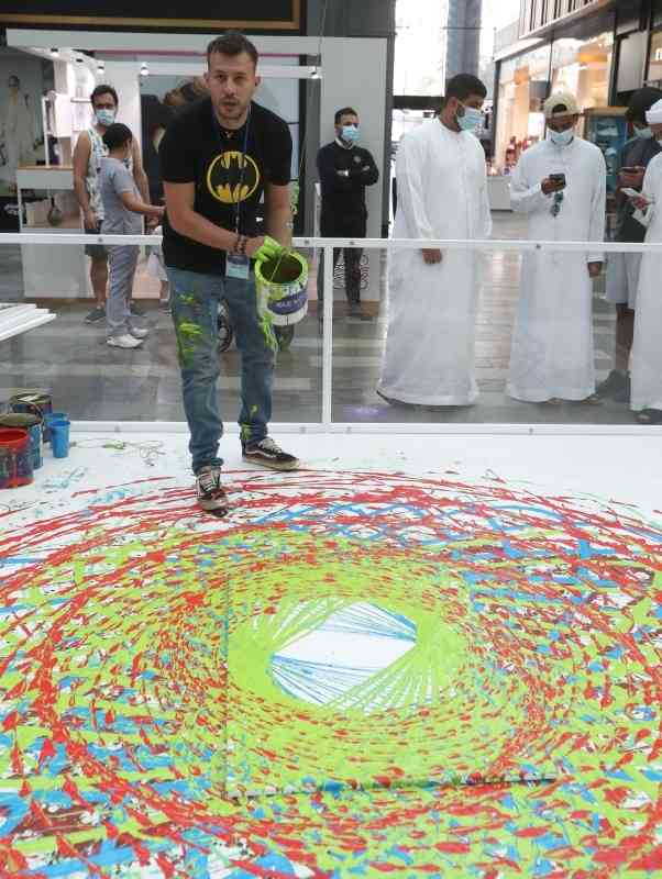 «دبي كانفس» يدمج في السفر عبر الفن تقنيات تعبر حدود الخيال