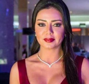 رانيا يوسف تثير الجدل من جديد