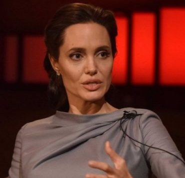 أنجيلينا جولي تقدم تبرعاً سخياً لطفلين في بريطانيا