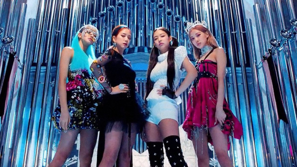 نتفليكس تستعد لعرض وثائقي عن فريق Blackpink الكوري الجنوبي