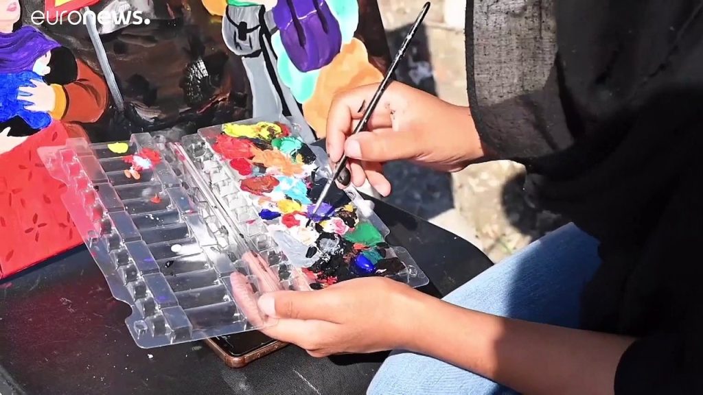 بريشة اللاجئة الأفغانية "ليدا" توثيق حريق مخيم موريا ي في جزيرة ليسبوس اليونانية