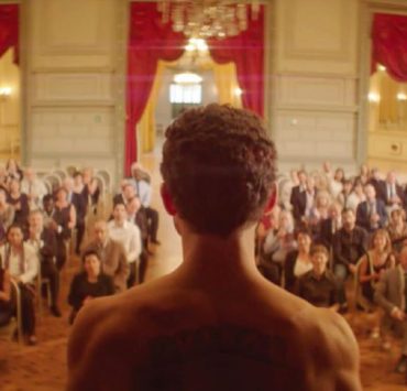 الفيلم التونسي "الرجل الذي باع ظهره" يفوز بجائزتين في مهرجان فينيسيا