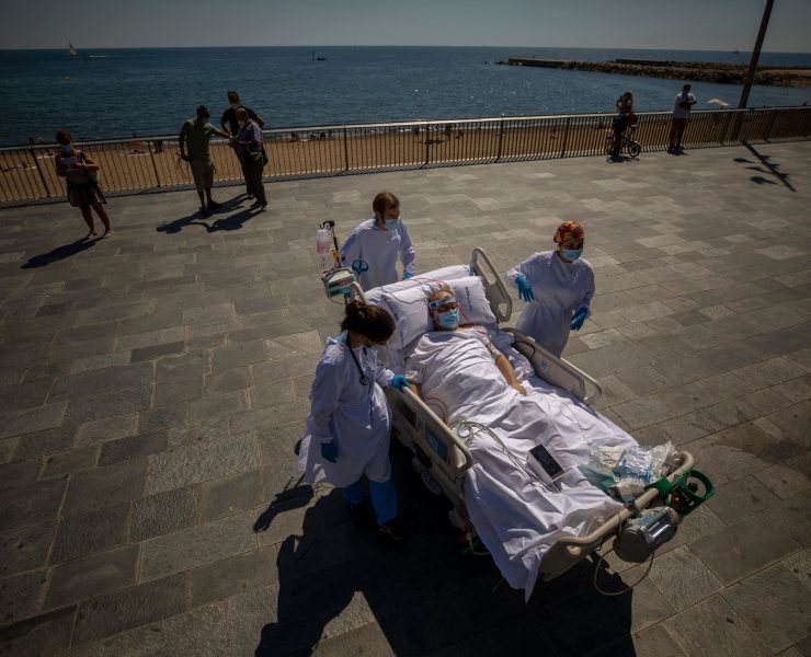 علاج جديد لمرضى كورونا.. 10 دقائق قبالة البحر