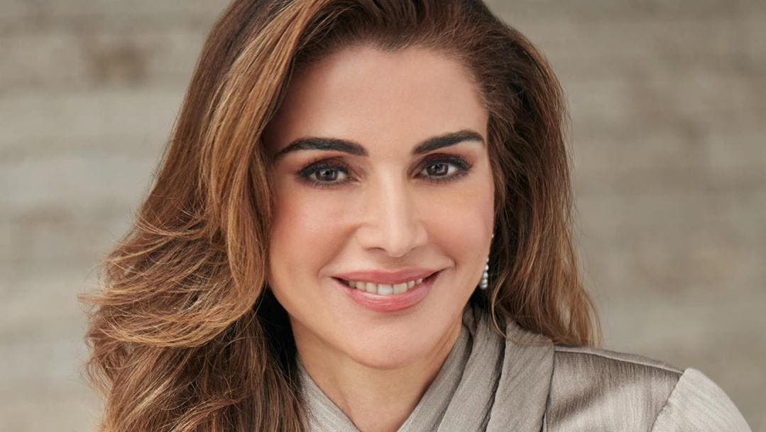 في عيد ميلادها الـ50 رانيا ملكة الأردن تتوّج على عرش الأناقة