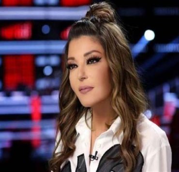 بالفيديو : لقطات عفوية تجمع سميرة سعيد بإبنها شادي