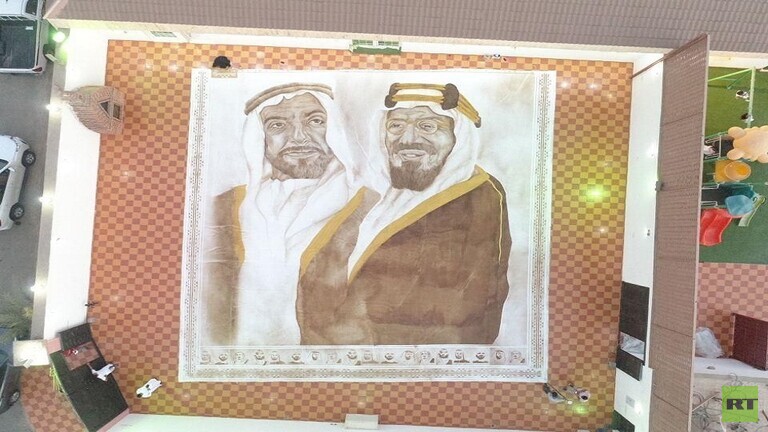 الفنانة التشكيلية السعودية، عهود عبد الله المالكي أول إمرأة سعودية تحقق لقب "غينيس" للأرقام القياسية بشكل فردي