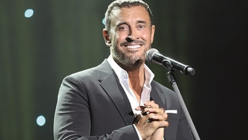 كاظم الساهر يطرح أغنية "عراقنا" ويهديها إلى الشعب العراقى.