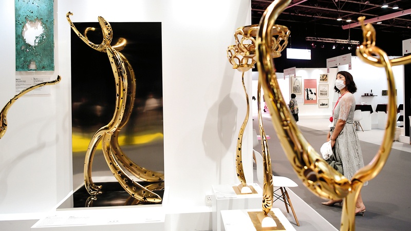 «فنون العالم دبي».. إبداعات تشجّع على ثقافة الاقتناء